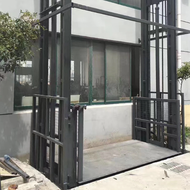珲春5吨室外升降货梯
